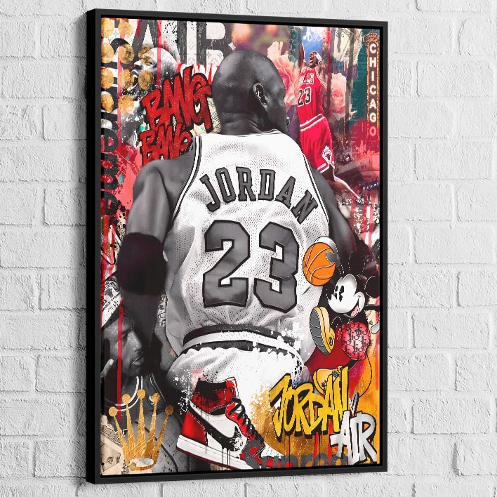 Street art basket avec Drip, tags “Bang Bang” et couronne dorée