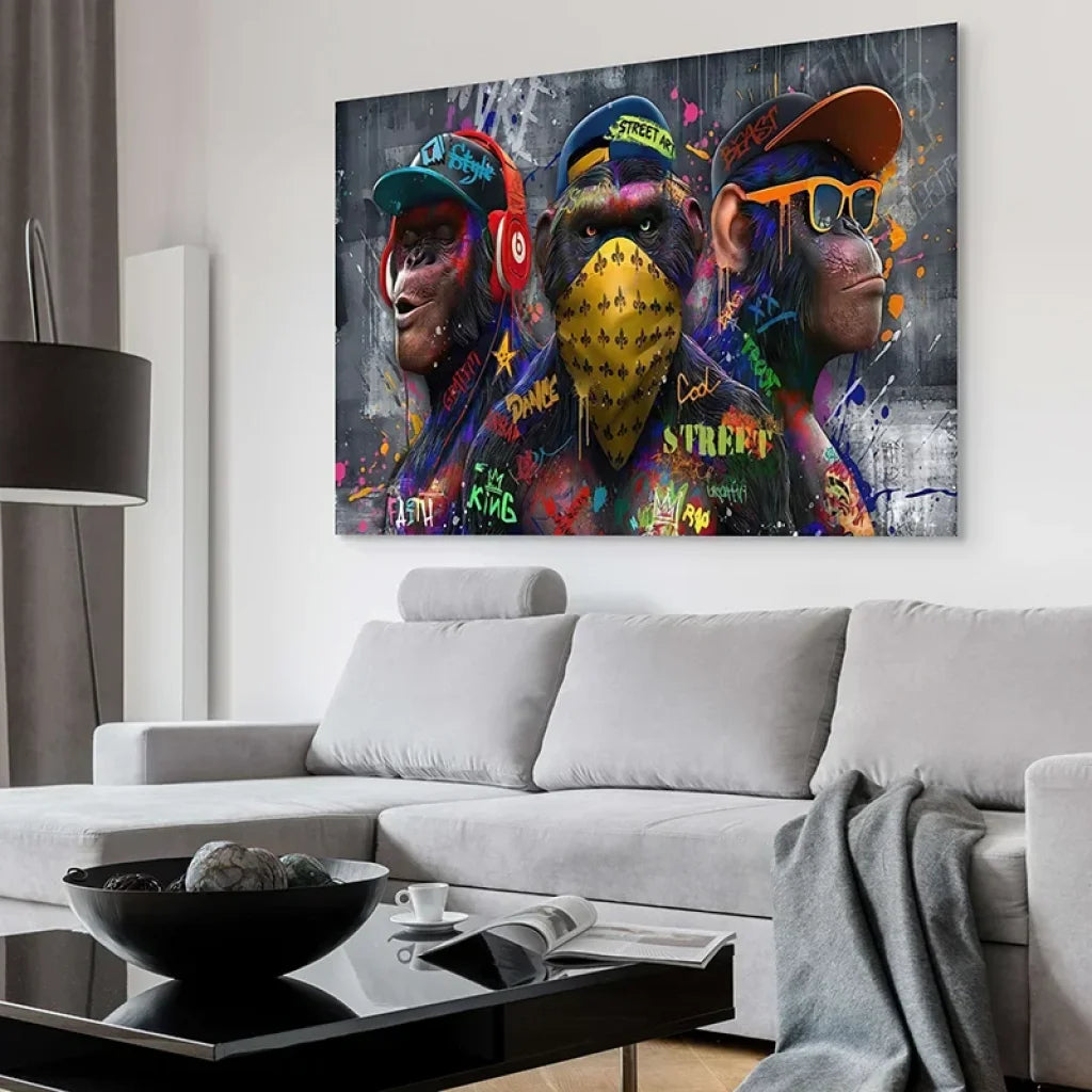 Tableau Singes Urbains format XXL au-dessus d’un canapé, ambiance industrielle