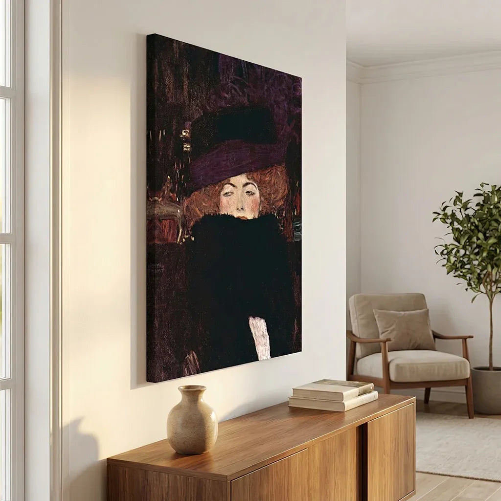 Tableau Gustave Klimt La Femme au Chapeau, portrait élégant aux tons sombres