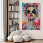 Tableau street art féminin avec lollipop et lunettes

