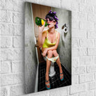 Tableau Femme sur les Toilettes - Montableaudeco